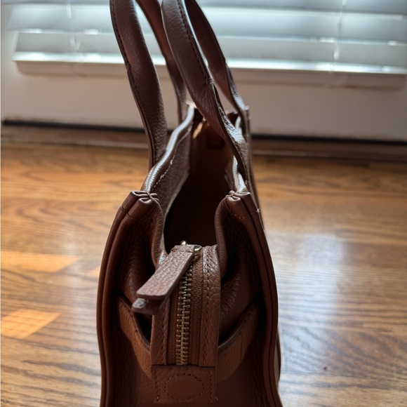 Marc Jacobs “The Tote Bag” Medium Leather Tote Bag - Picture 4 of 7